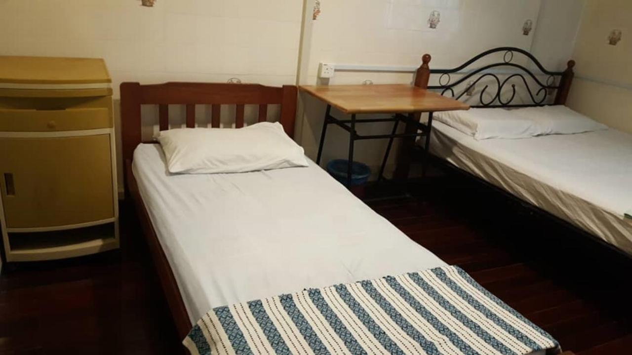 Discovery Cafe And Guesthouse Malacca Eksteriør bilde